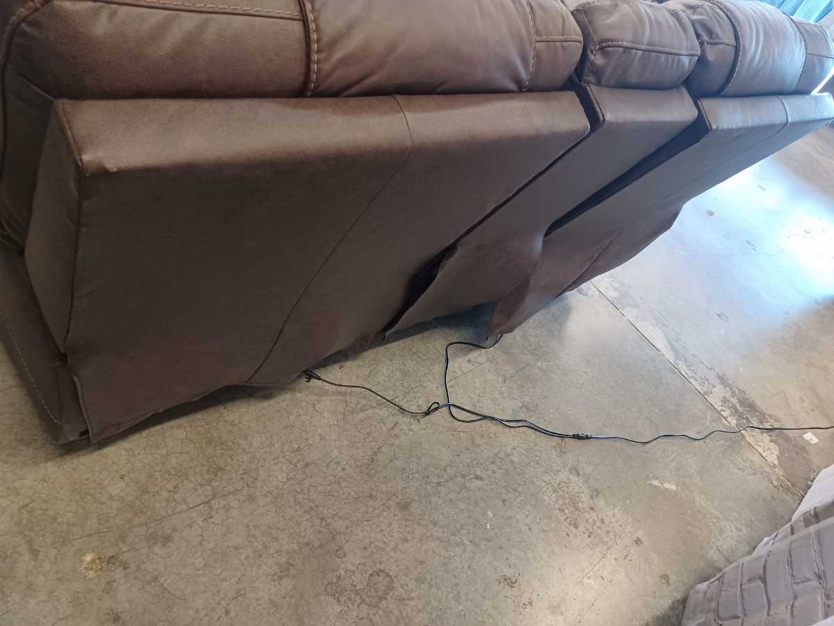 Wurstrow Power Reclining Loveseat with Adjustable Headrest - Gallery Image 11